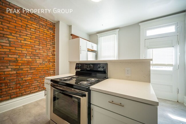 Building Photo - 85-91 W. First Avenue-2 Bedroom