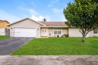 Building Photo - 7131 NW 46th Ct