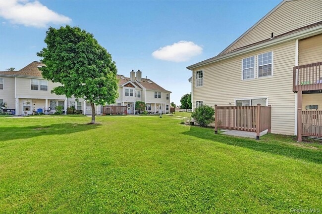 Building Photo - 2722 Whispering Hills Dr