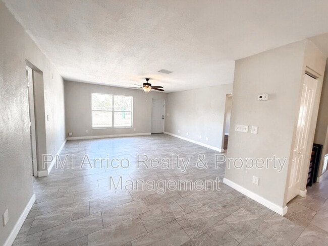 Building Photo - 13670 Highland Rd