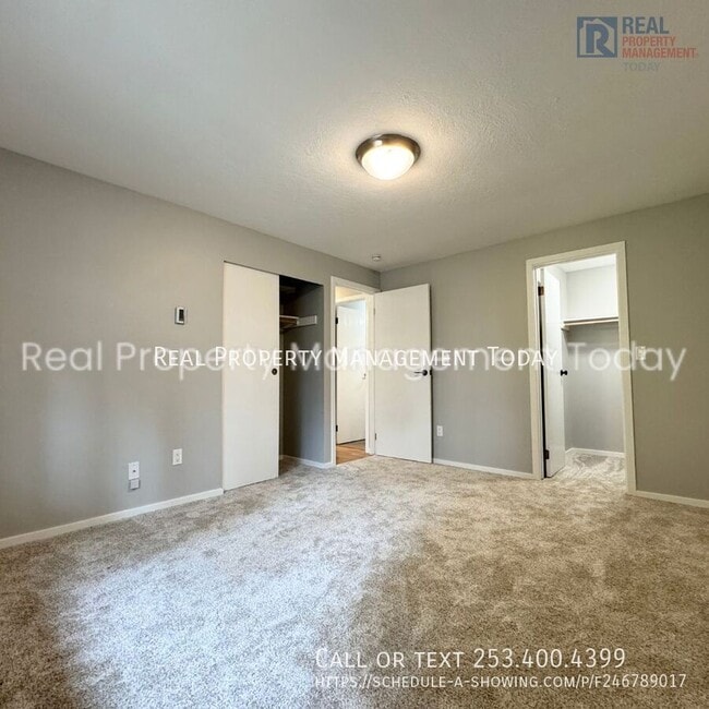 Building Photo - 533 S 323rd Pl