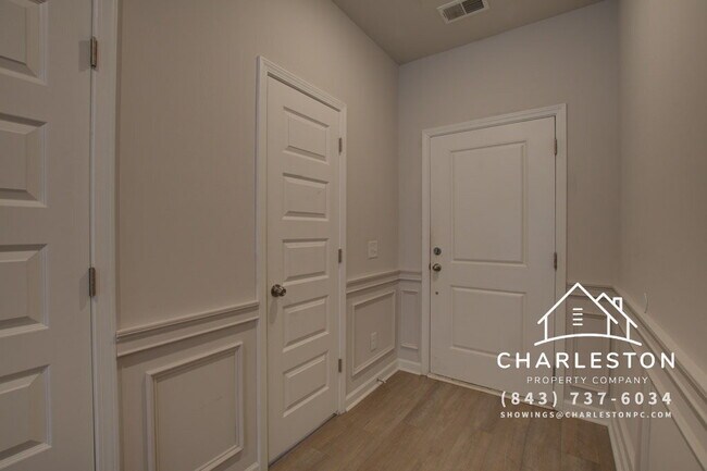 Building Photo - 4105 Quincy Adams Ln