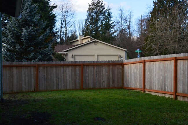 Building Photo - Beautiful and Bright Corner Lot Home in Ev...