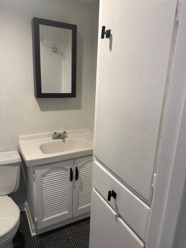 Building Photo - 10220 Marsh Ln