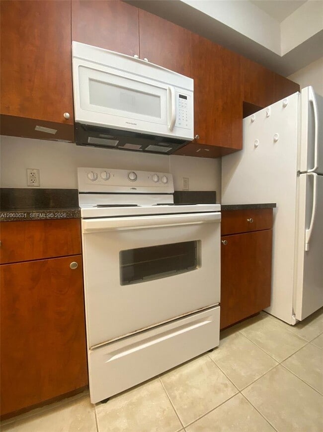 Building Photo - 115 SW 11th St