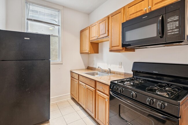 Building Photo - 1606 Gwynns Falls Pkwy
