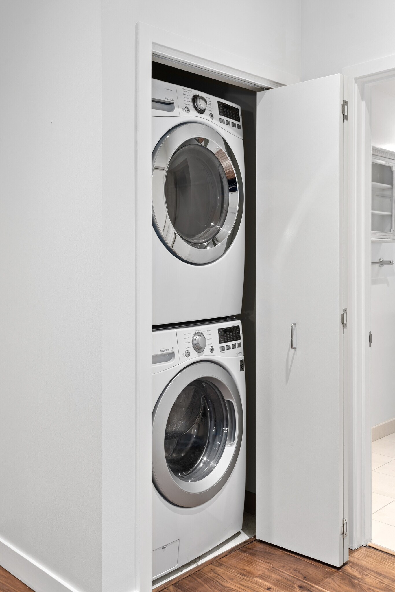 In Unit Washer/Dryer - 922 NW 11th Ave
