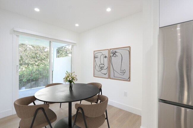 Building Photo - 1307 Maltman Ave