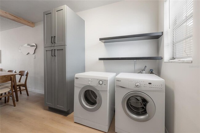 Building Photo - 6908 S MacDill Ave