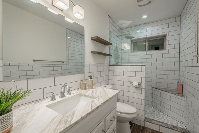 Building Photo - 1540 W Berridge Ln