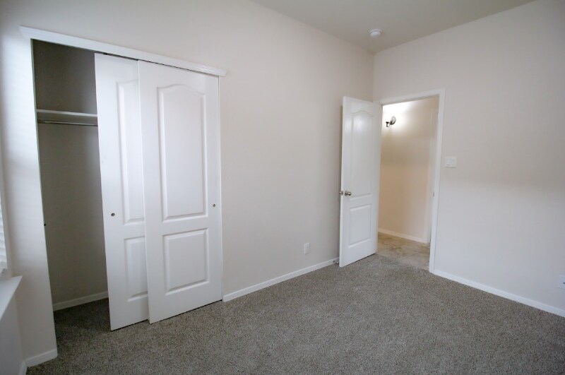 Building Photo - 13276 Emerald Isle St