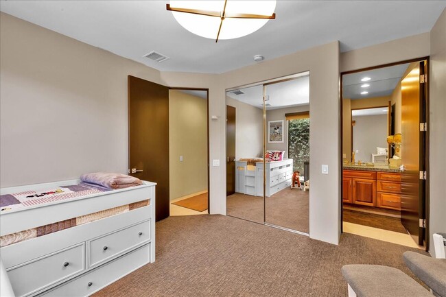 Building Photo - 45730 Indian Canyon Rd