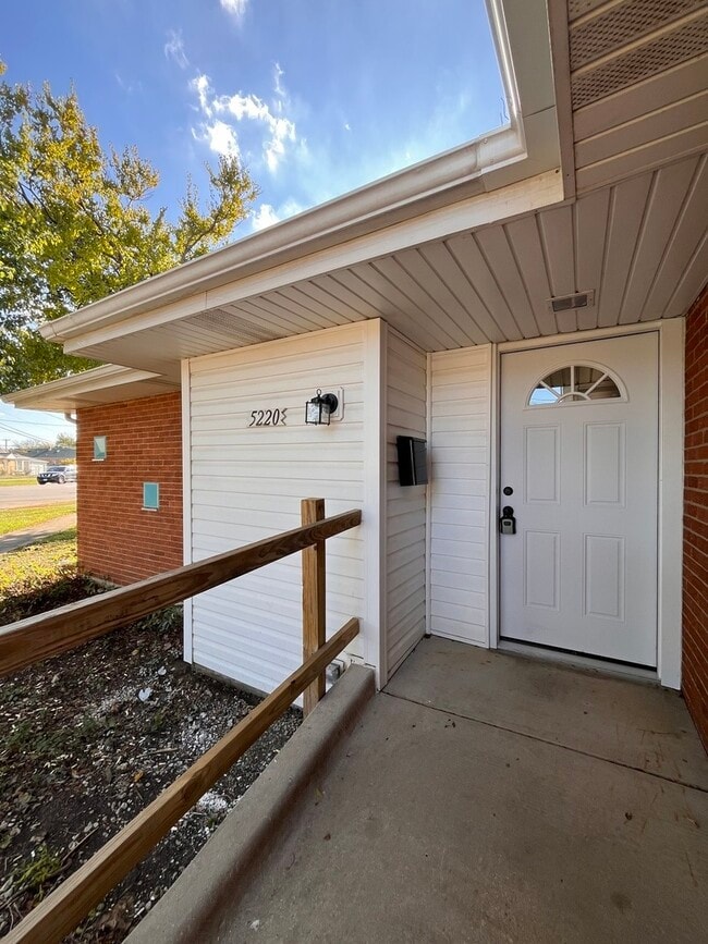 Building Photo - 5220 State Rd