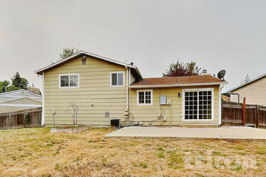Building Photo - 5936 S Independence St