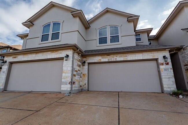 Primary Photo - 13400 Briarwick Dr