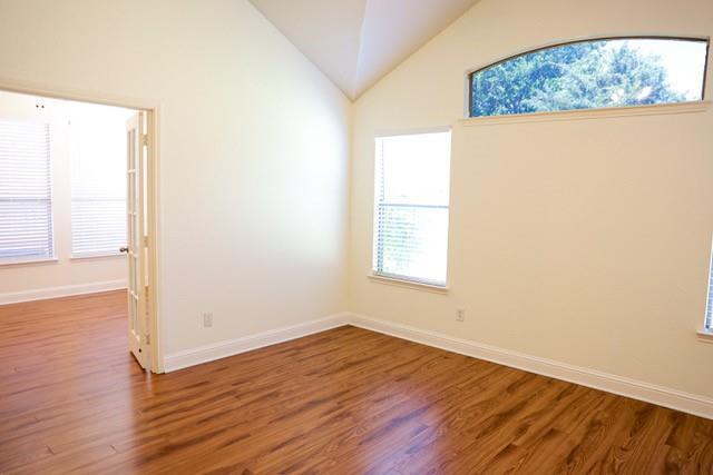 Building Photo - 3101 Spanish Oak Trail