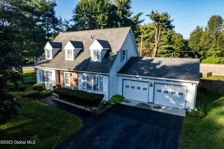 Building Photo - 1 Patricia Ln