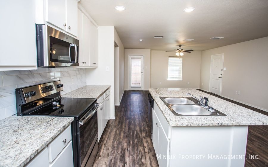 Building Photo - 5714 120th St