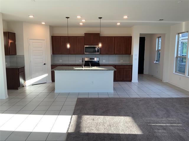 Building Photo - 917 Waggoner Dr