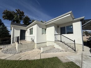 Building Photo - 1214 500 N