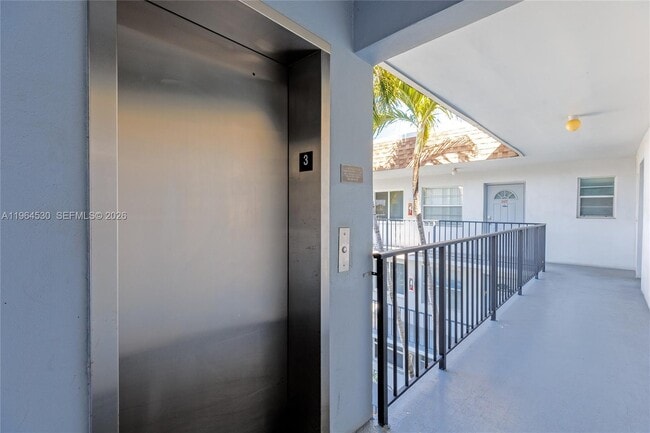 Building Photo - 714 NE 10th St