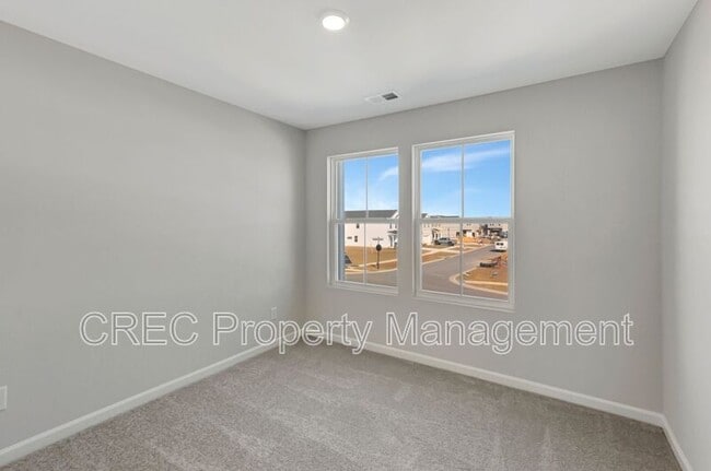 Building Photo - 790 Ridgley Dr