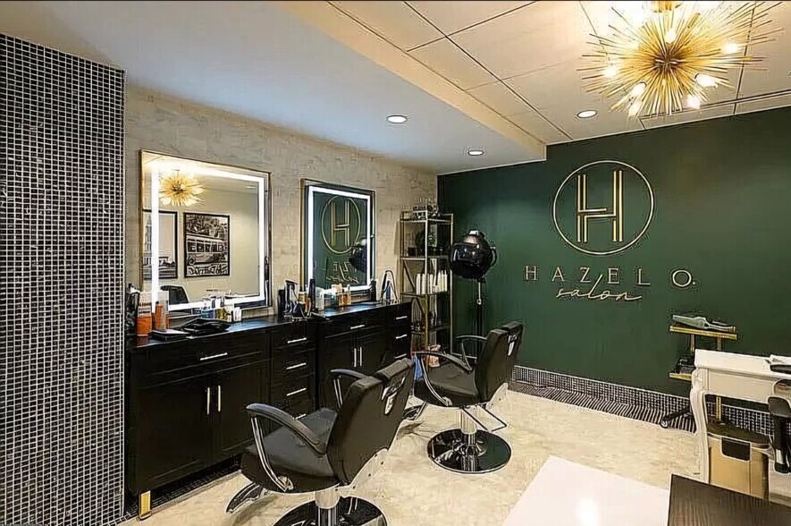 Beauty salon - 5901 Mt Eagle Dr