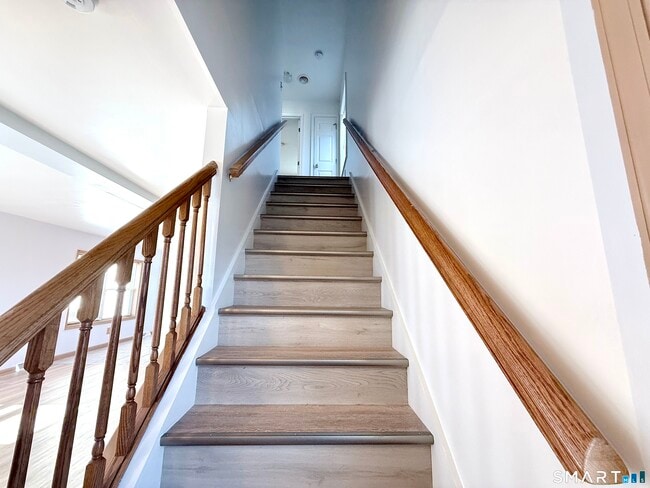 Building Photo - 209 Hamilton St