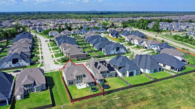 Building Photo - 1922 Pleasant Grove Dr