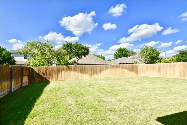 Building Photo - 2024 Birkby Ct
