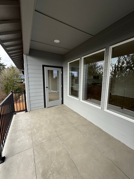 Building Photo - 226 Curtis Dr