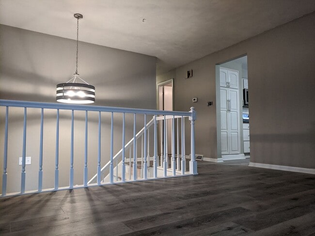 Building Photo - *****Huge 4 bedroom, 3 full bath home FOR ...