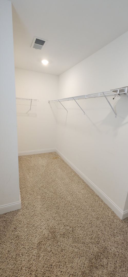 Building Photo - Great home in desirable neighborhood! Washer/Dryer Included!