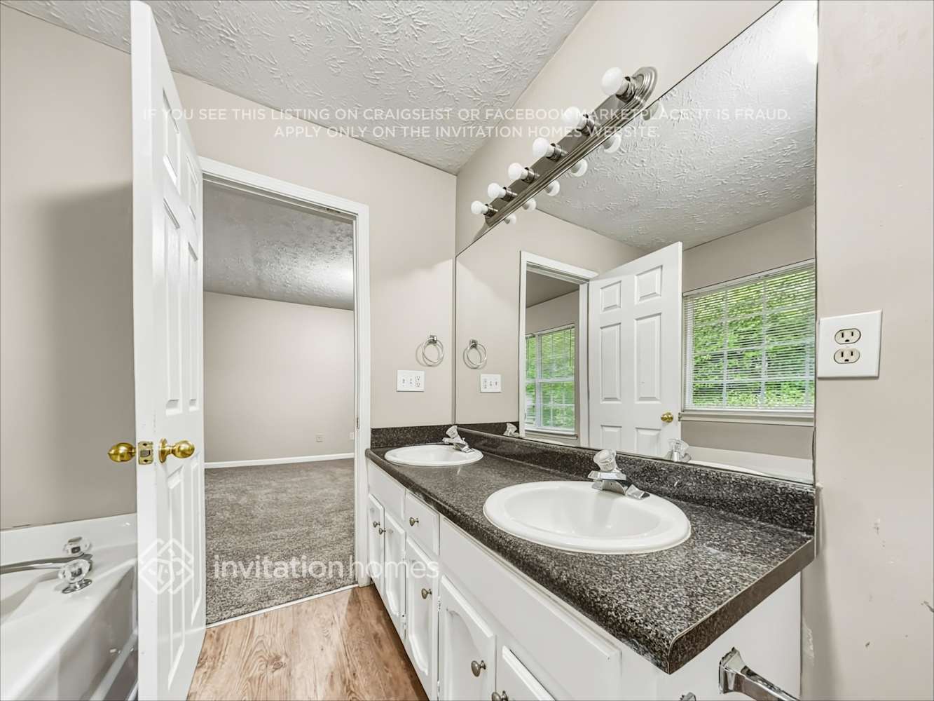 Building Photo - 516 Shaggy-Hickory Tr