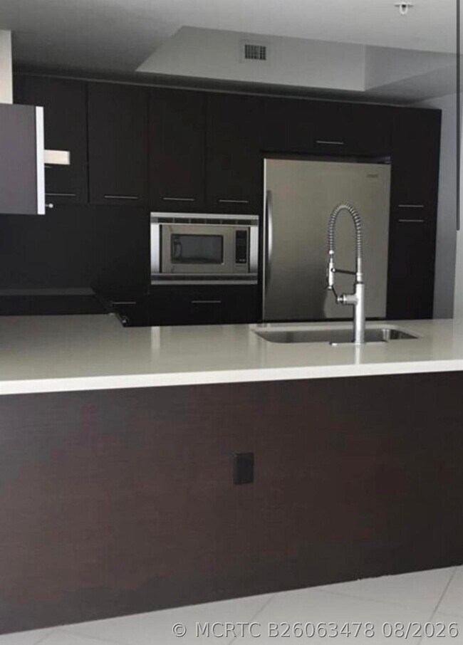 Building Photo - 250 Sunny Isles Blvd