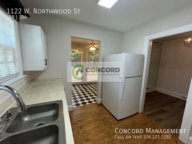 Building Photo - 1122 W Northwood St