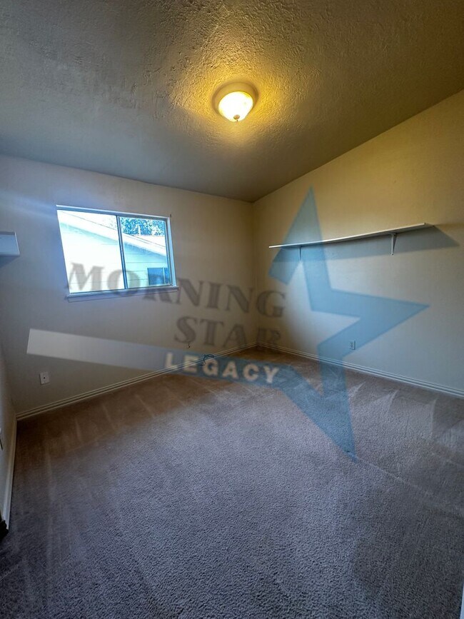 Building Photo - 1055 Wofford Dr