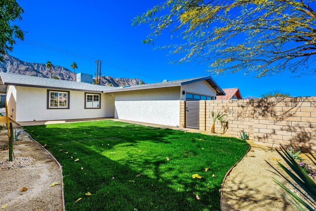Building Photo - 52885 Avenida Carranza