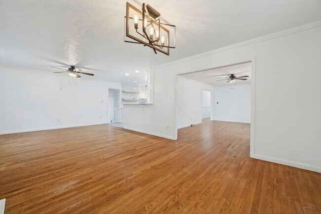 Building Photo - 1757 Lafayette Dr