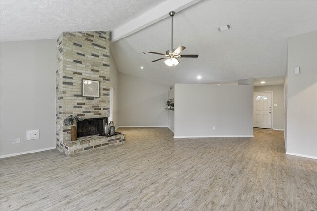 Building Photo - 7211 Fuchsia Ln