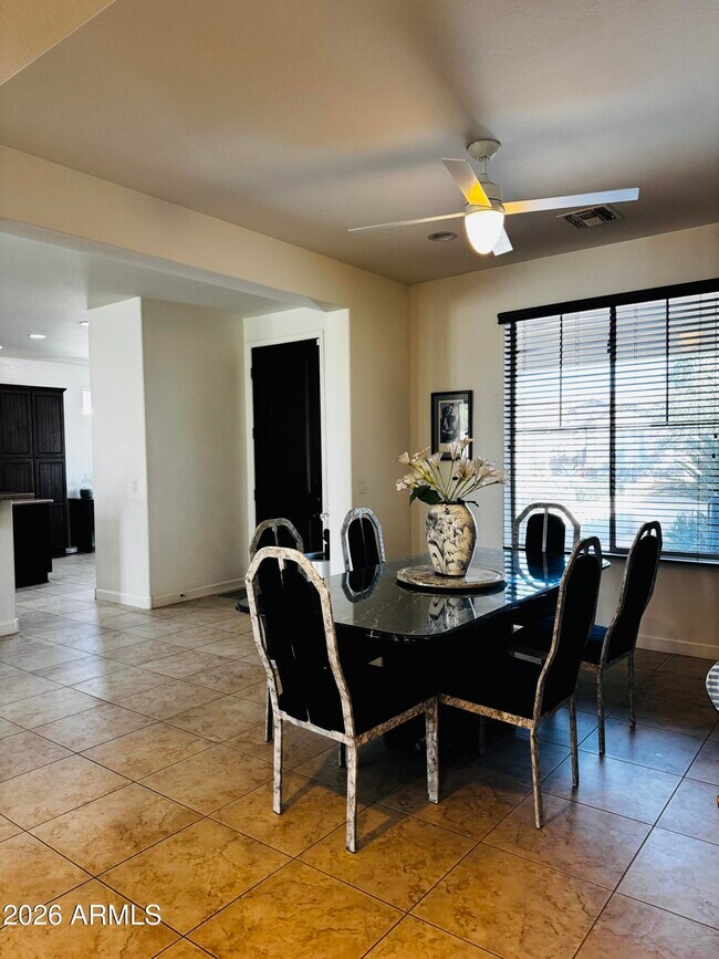 Building Photo - 2572 N 165th Dr