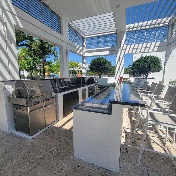 Building Photo - 6361 NW 103rd Psge