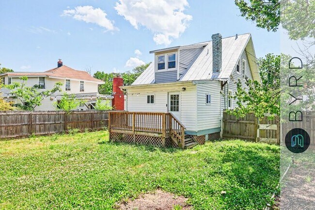 Building Photo - 114 Lee Ave