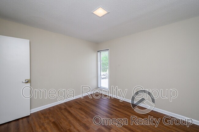 Building Photo - 4724 S Court St