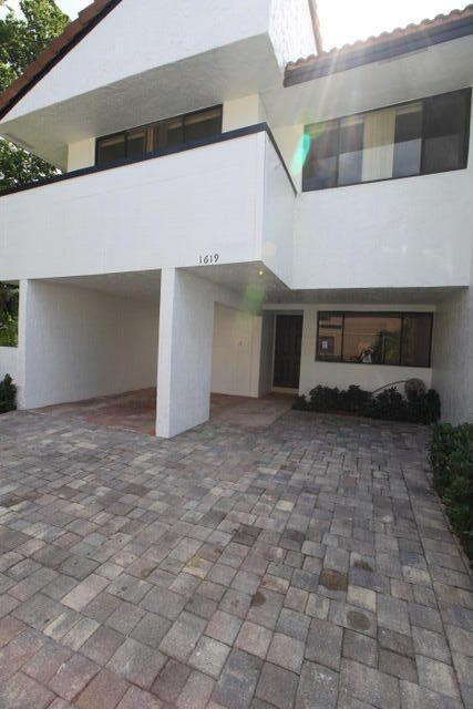 Building Photo - 1619 Cypress Pointe Dr