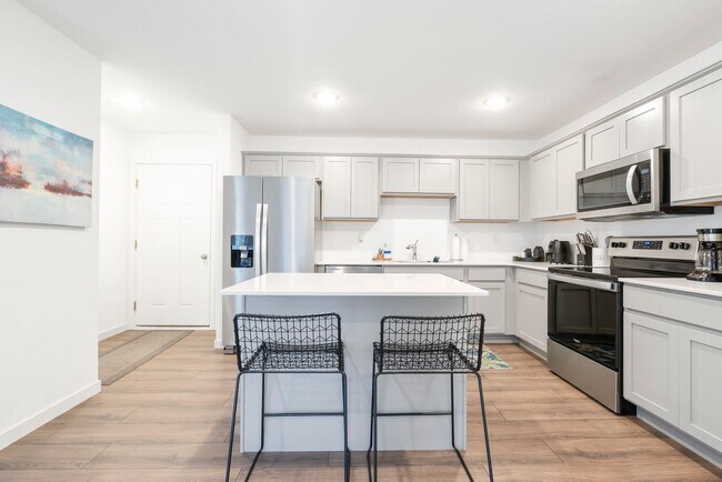 Building Photo - 116 Axlewood Dr