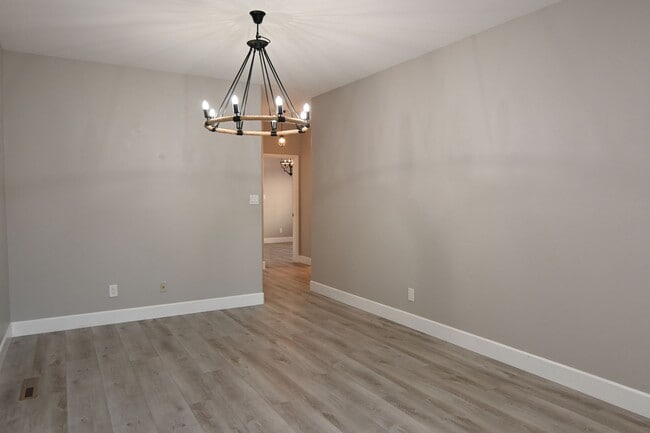 Building Photo - Nice Willow Glen Bungalow, Pet Friendly, 2...