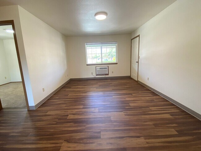 Interior Photo - Chateau Alder