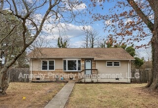 Building Photo - 511 Henderson St