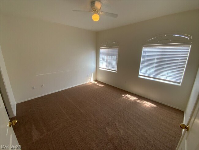 Building Photo - 7400 W Flamingo Rd